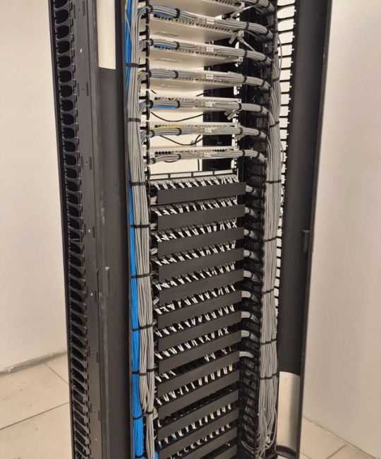 Rack com Cabeamento Estruturado - SAO PAULO (3)